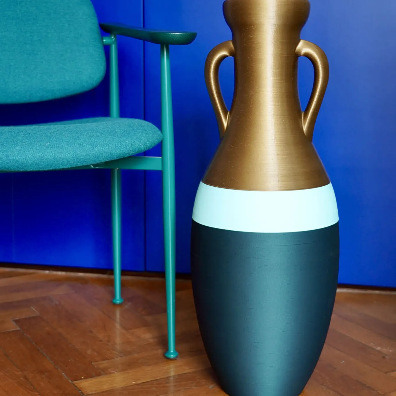Anfora Giulio Cesare XXL nera azzurra e bronzo