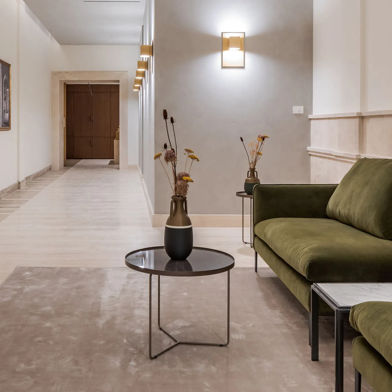 Anfora Teodosio XL in Nero Latte e Bronzo
