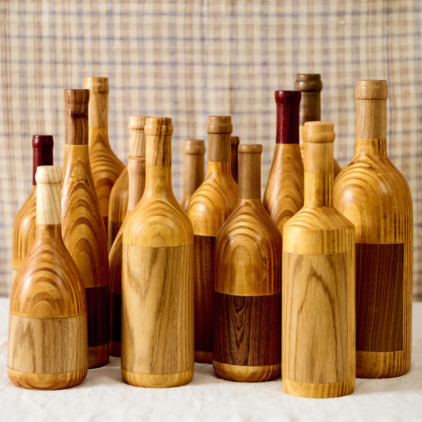 Bottiglia decorativa in legno Astoria in edizione limitata #1