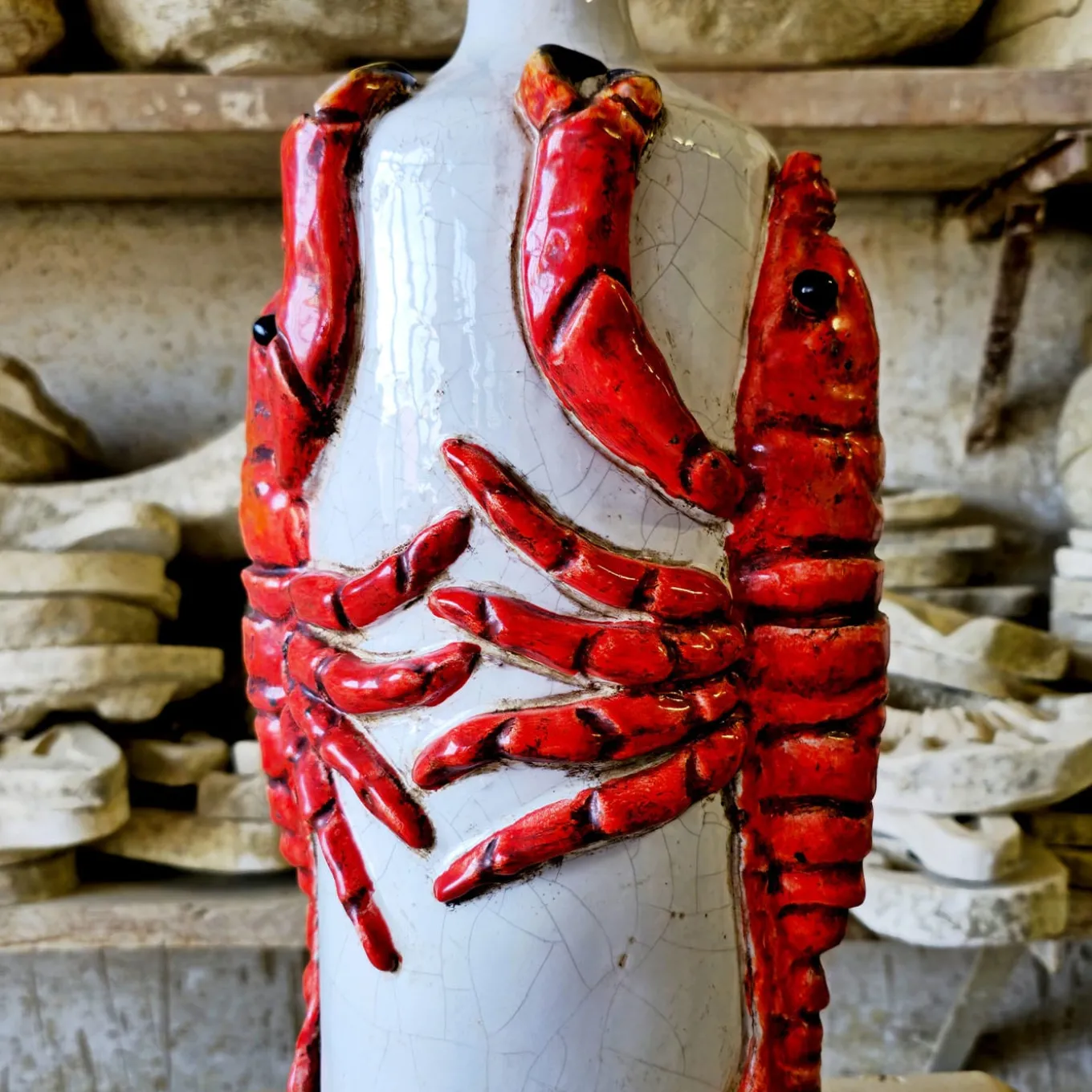 Bottiglia in Ceramica Policroma con Aragosta