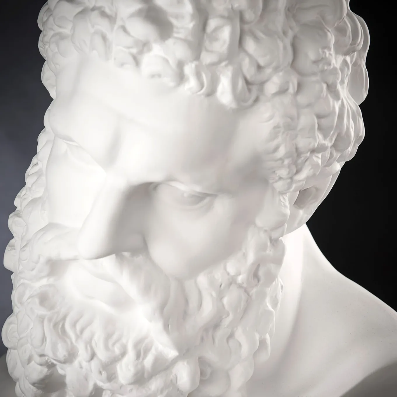 Busto di Ercole Bianco