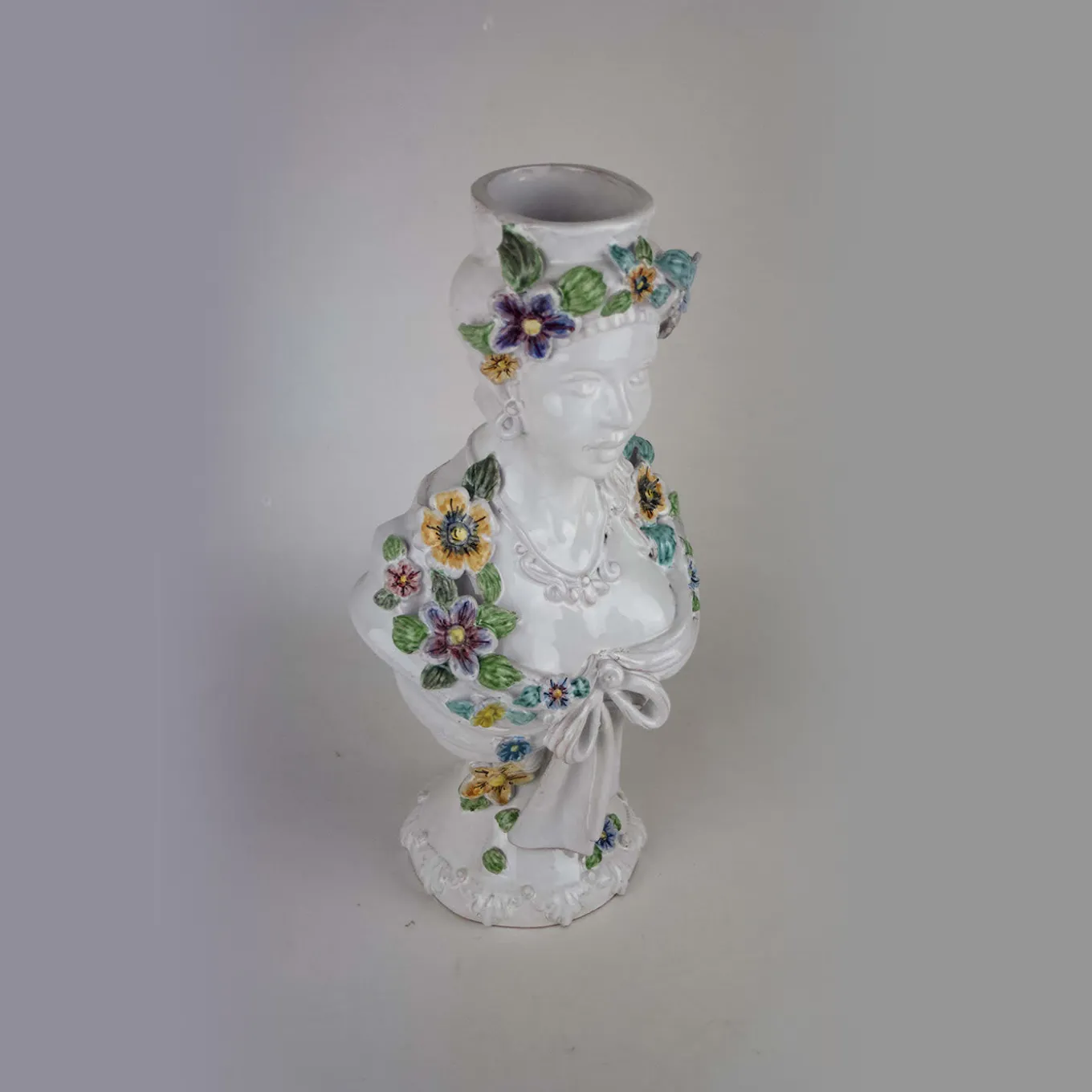 Busto di primavera in ceramica