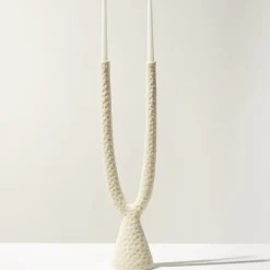 Candelabro Beta in ceramica cornsilk opaca