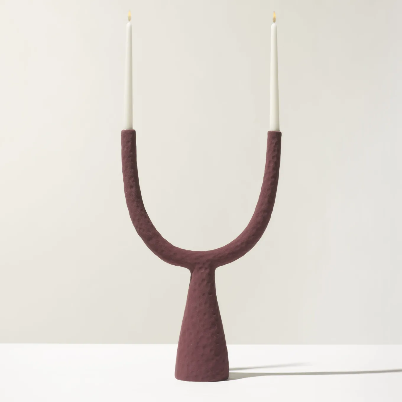 Candelabro Delta in Ceramica Borgogna Opaco