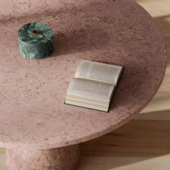 Candeliere Inside Out Green Guatemala di Karen Chekerdjian