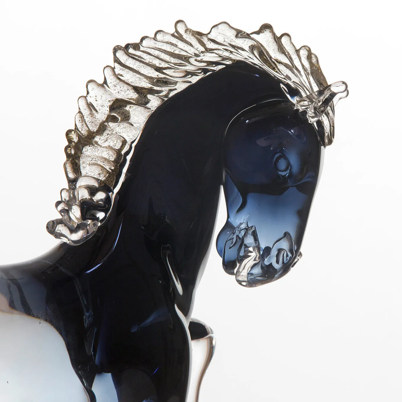 Cavallo rampante grande in vetro nero