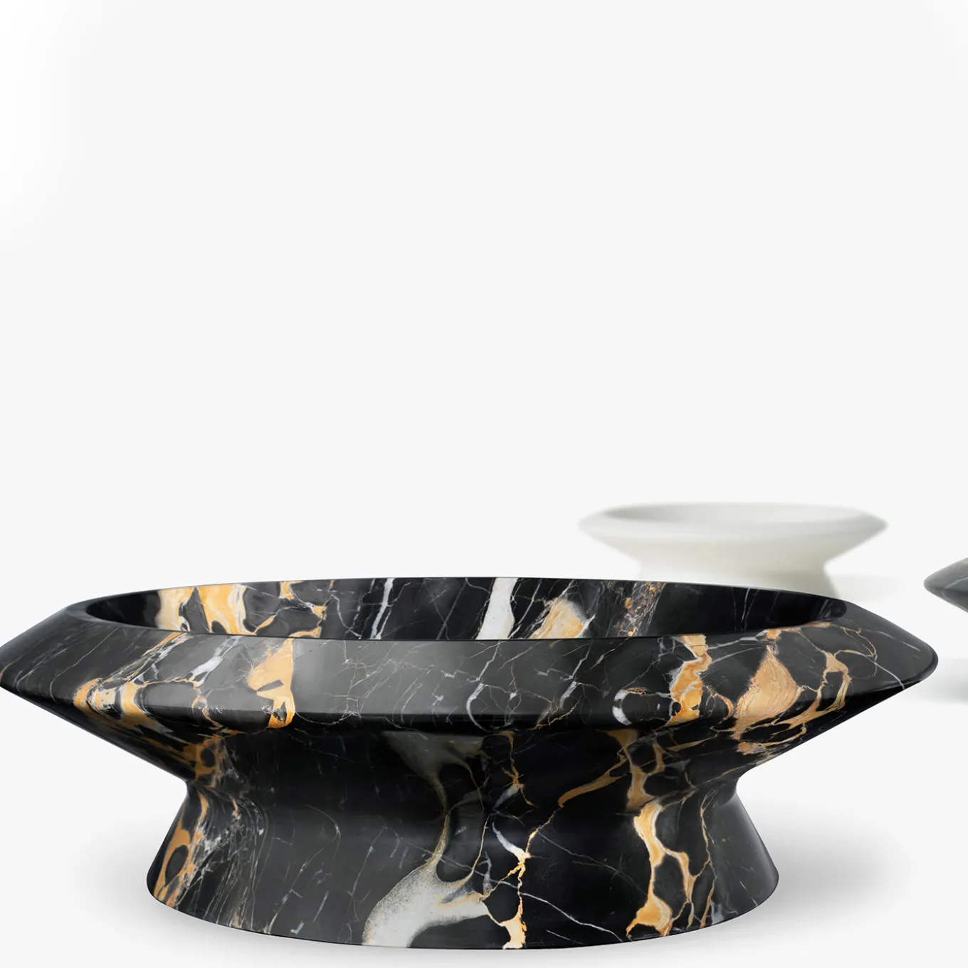 Centrotavola Amaltea Black Portoro di Ivan Colominas