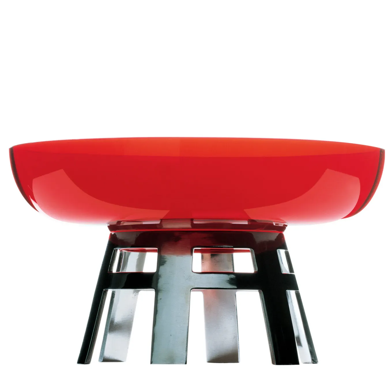Centrotavola rosso in edizione limitata di Ettore Sottsass