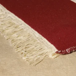 Coperta Ciconi in lana e lino con frange beige e rosse