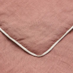 Coperta di lino rosa vintage con profili
