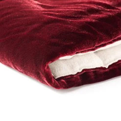 Coperta di velluto rosso e lino