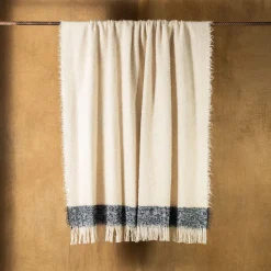 Coperta Druig con frange beige e blu