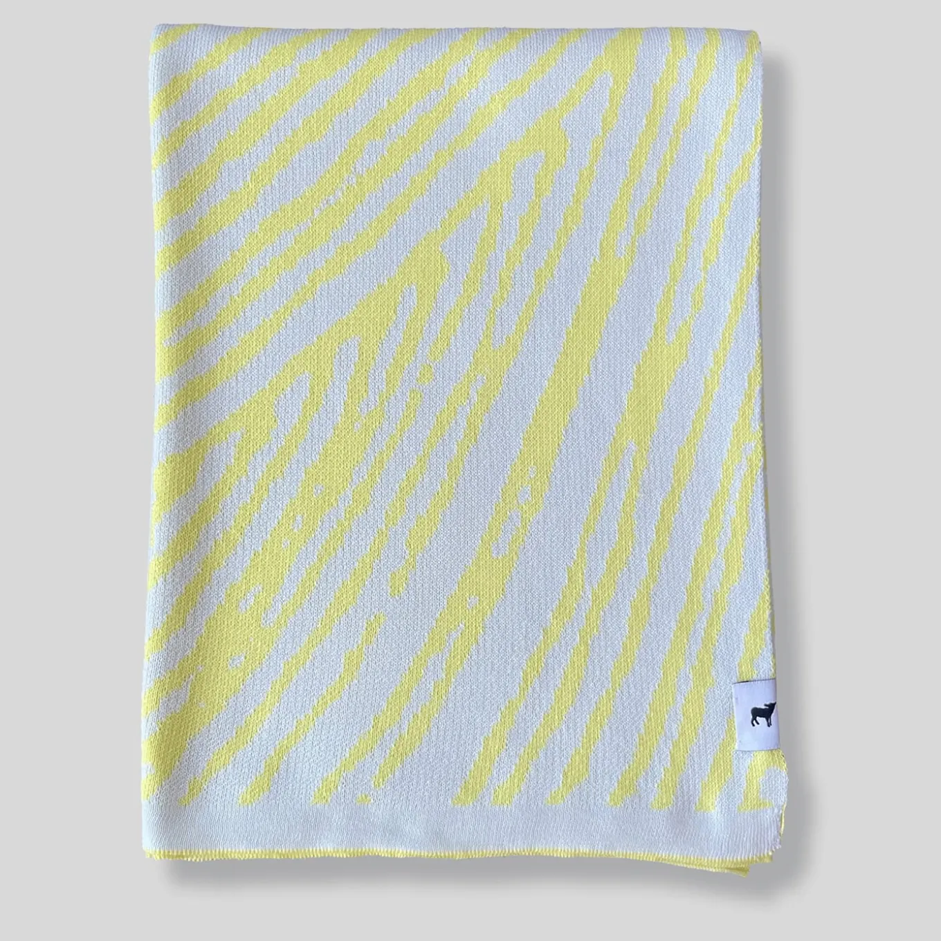 Coperta Tratto Bio giallo neon e bianco di Emilio Salvatore Leo