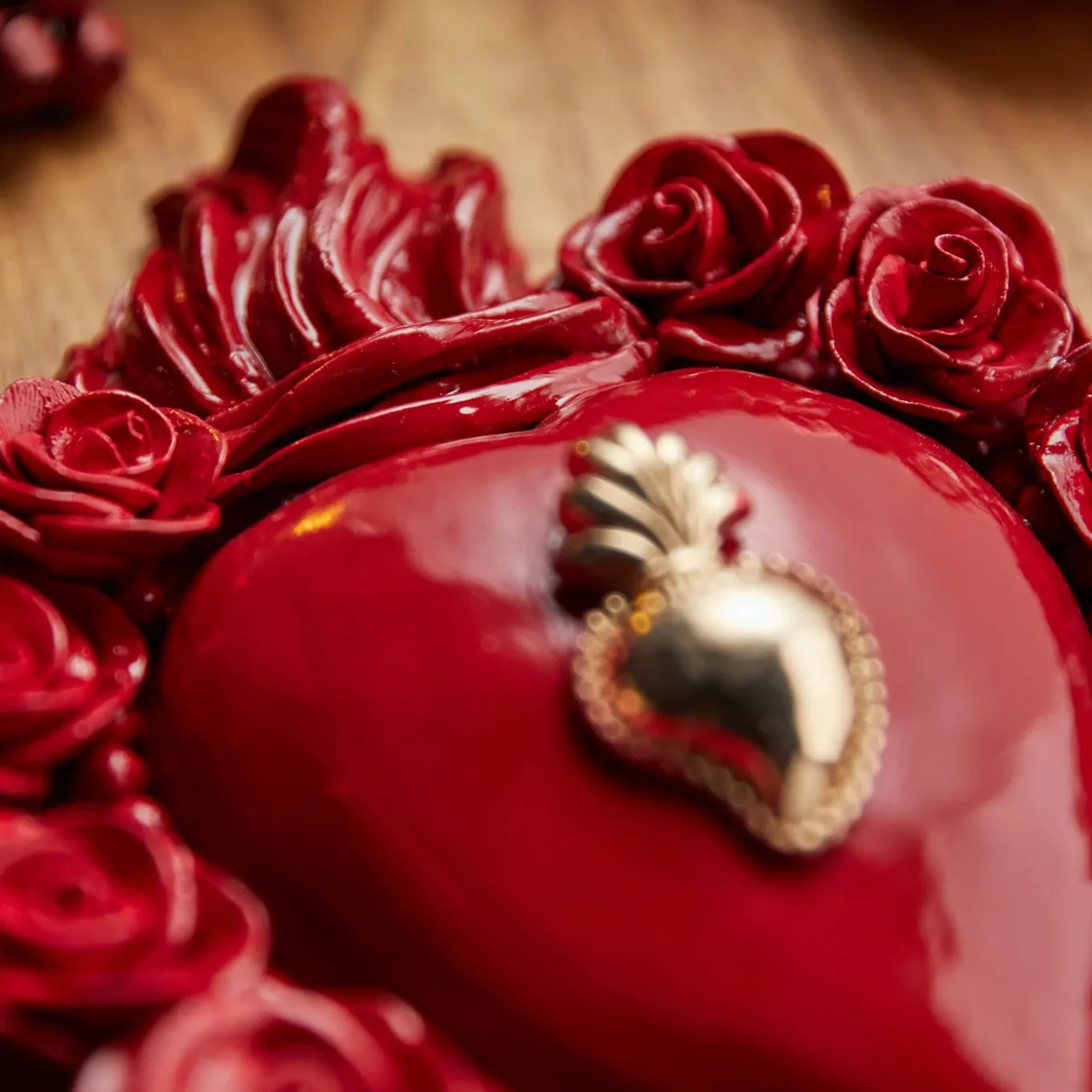 CUORE IN CERAMICA SMALTATO ROSSO SU DI ME