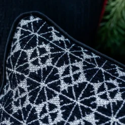 Cuscino Carrè quadrato bianco e nero in tessuto jacquard geometrico