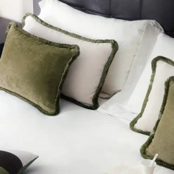 Cuscino Happy in velluto verde e bianco a forma di coppia rettangolare