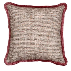 Cuscino Quadrato in Bouclé Rosa con Frange