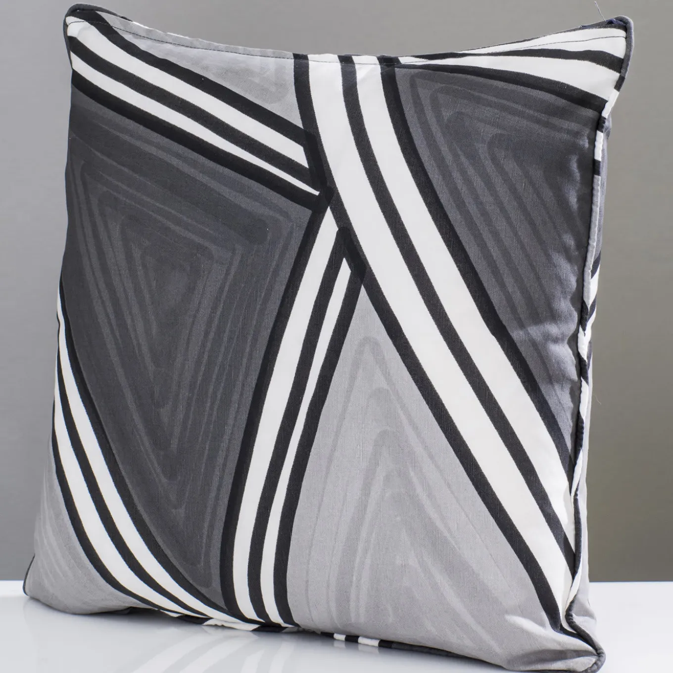 Cuscino Tria grigio chiaro
