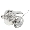 Decorazione in argento con melograno su stelo