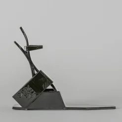 El Lobo Nero Oggetto Decorativo di Patricia Urquiola