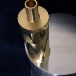 Elegante Portacandele Alto in Ottone Spazzolato