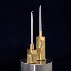 Elegante Portacandele Alto in Ottone Spazzolato