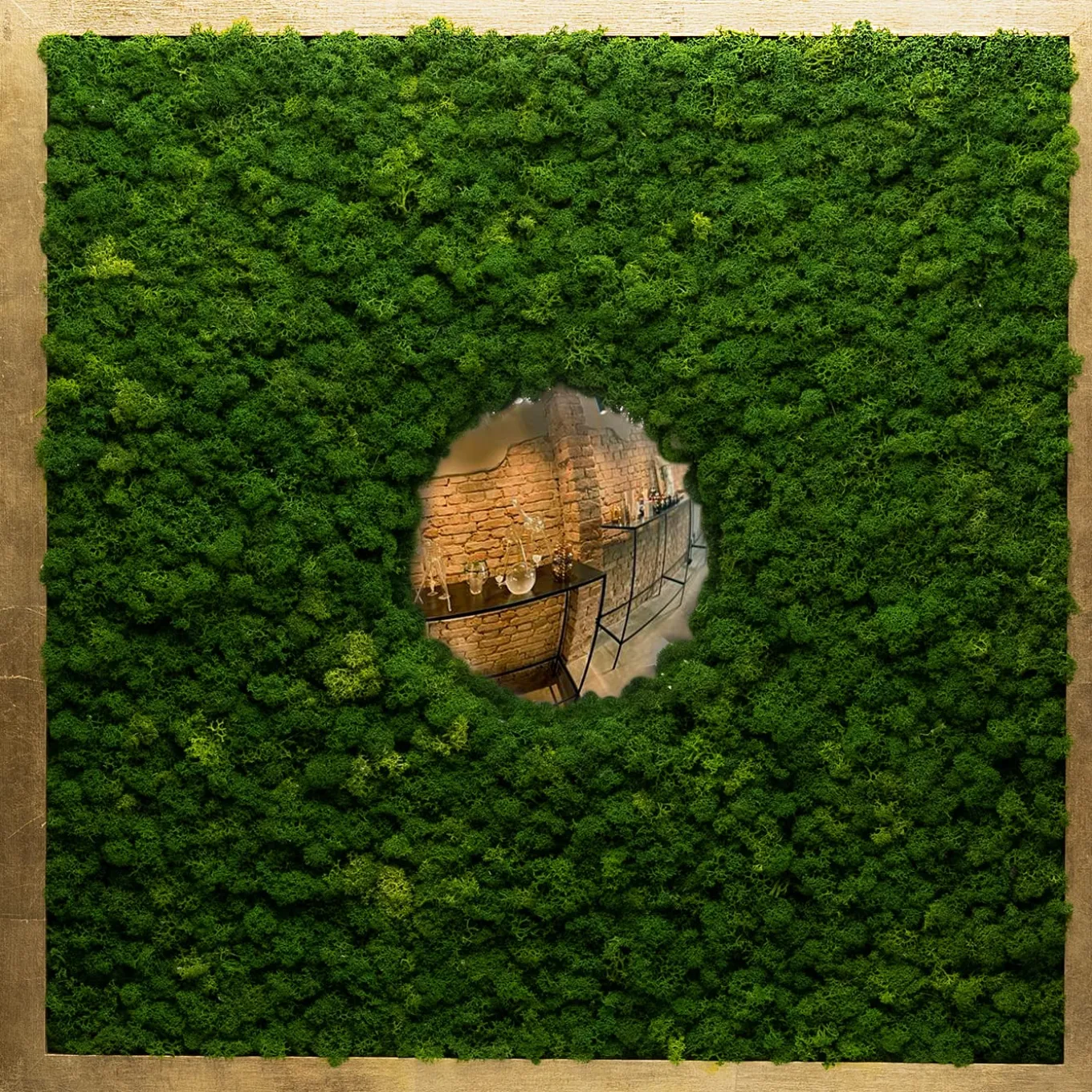 Giù in cortile Trittico