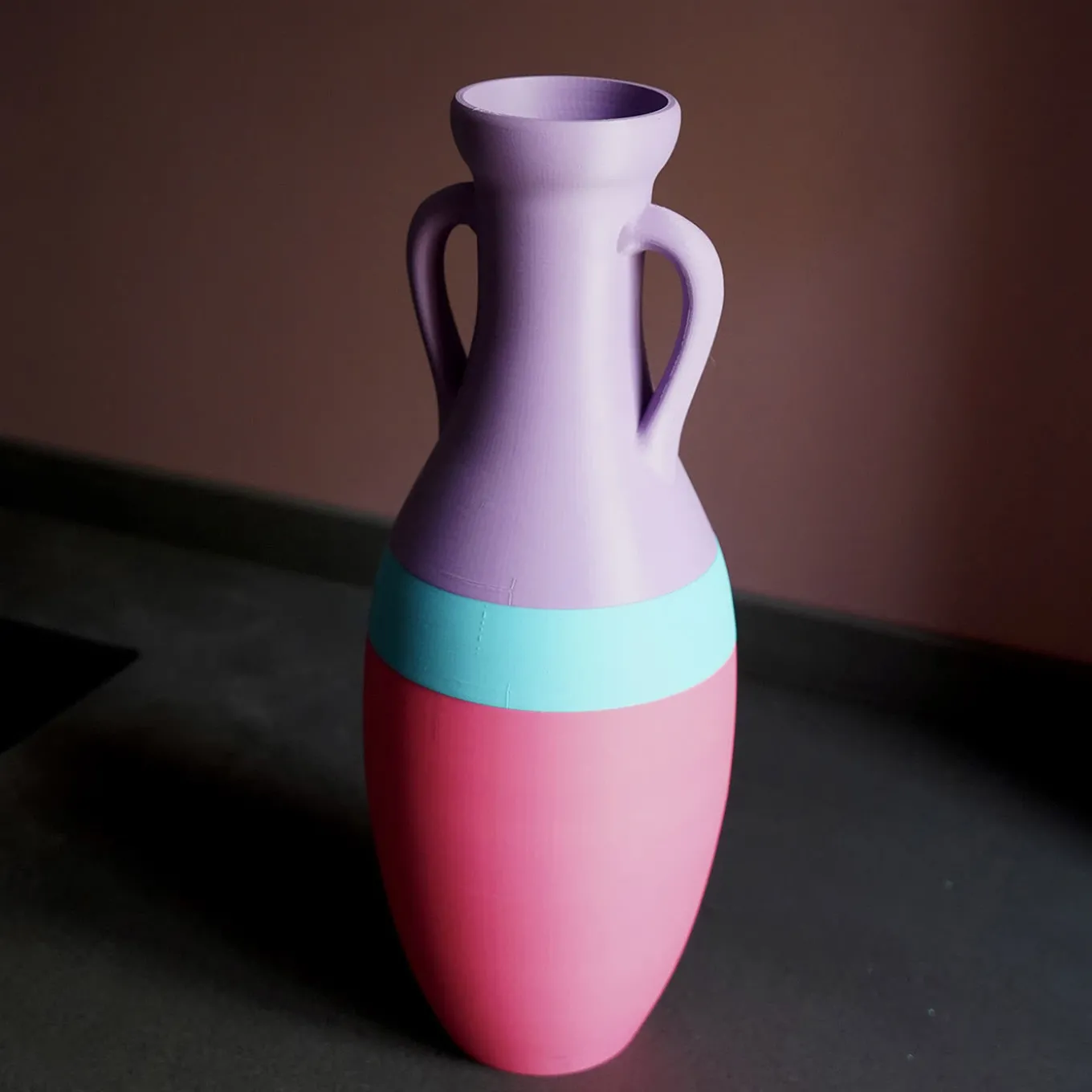 Giulio Cesare XL Anfora azzurra e rosa fucsia