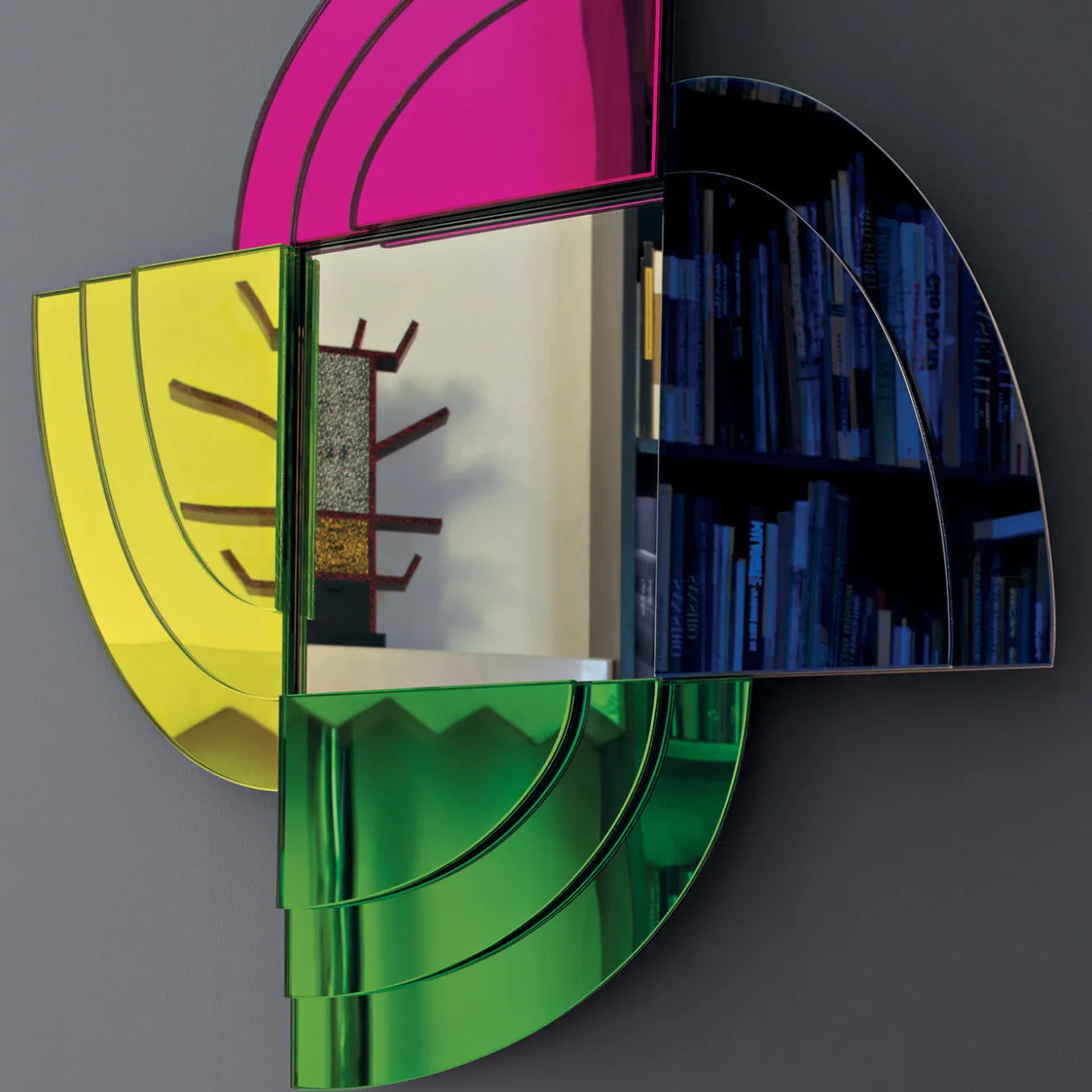 Gli specchi di Dioniso # 5 Specchio di Ettore Sottsass