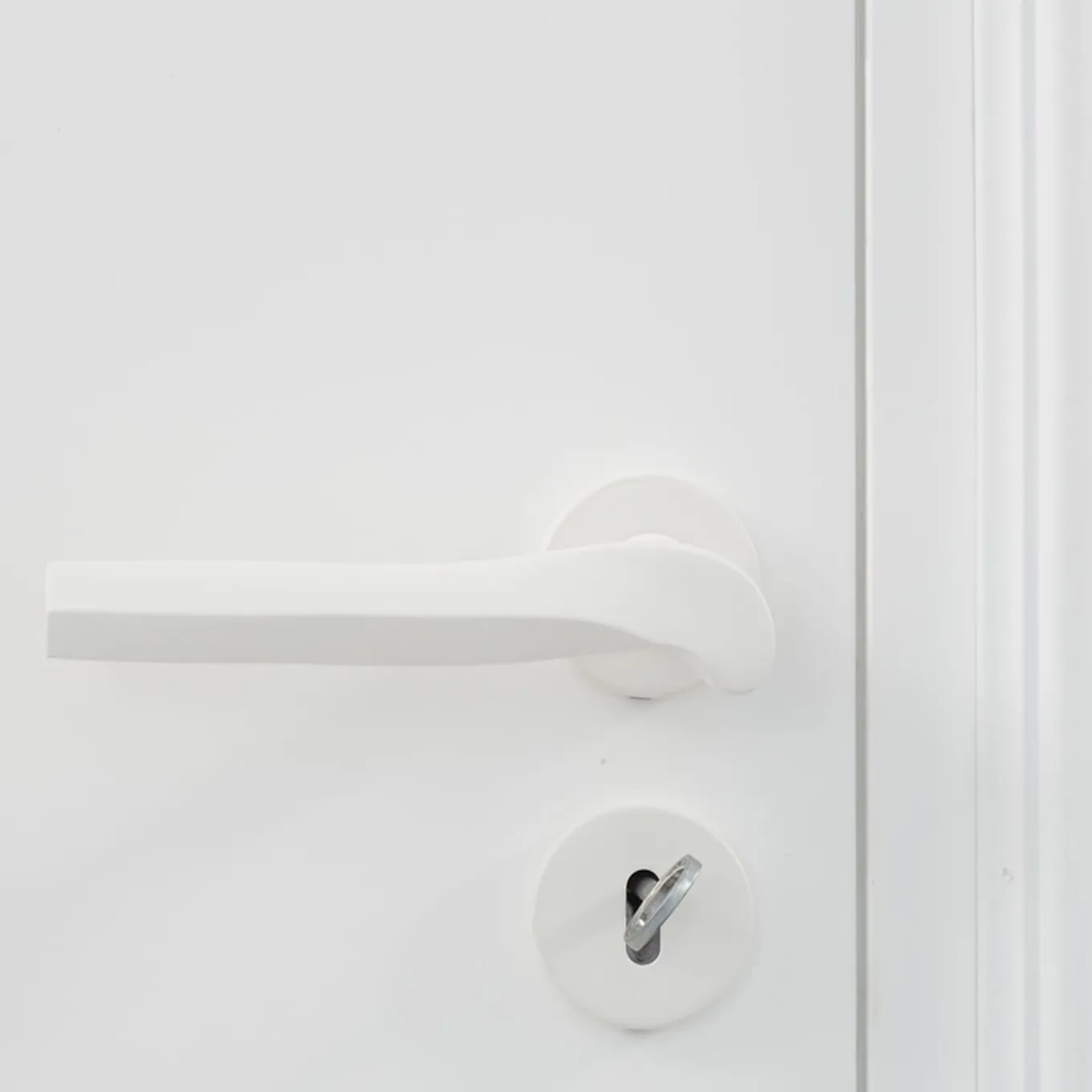 Maniglia per porta Prisma White di Nicole Valenti