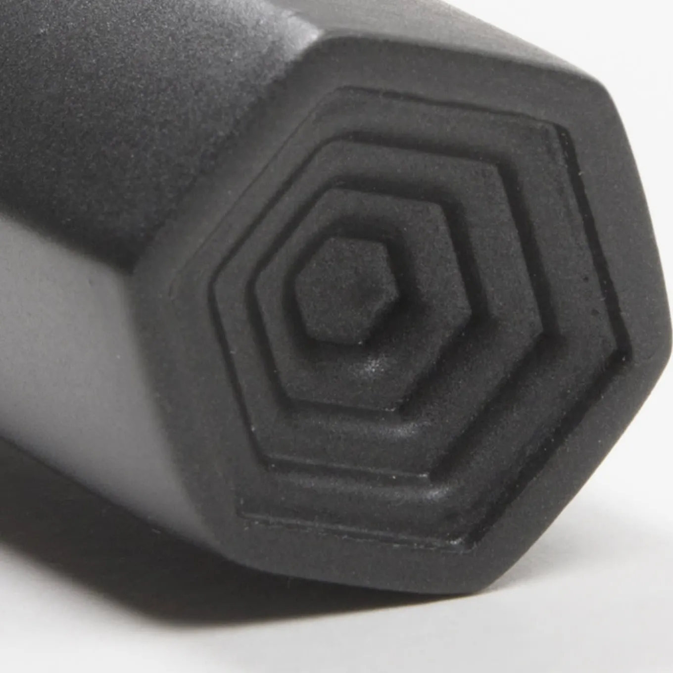 Maniglia per porta Prisma Matte Black di Nicole Valenti