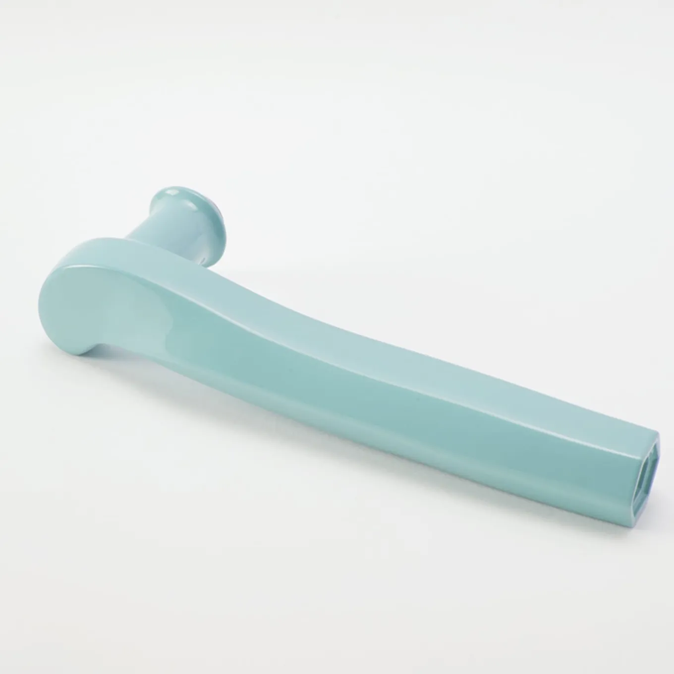 Maniglia Prisma lucidata blu chiaro di Nicole Valenti