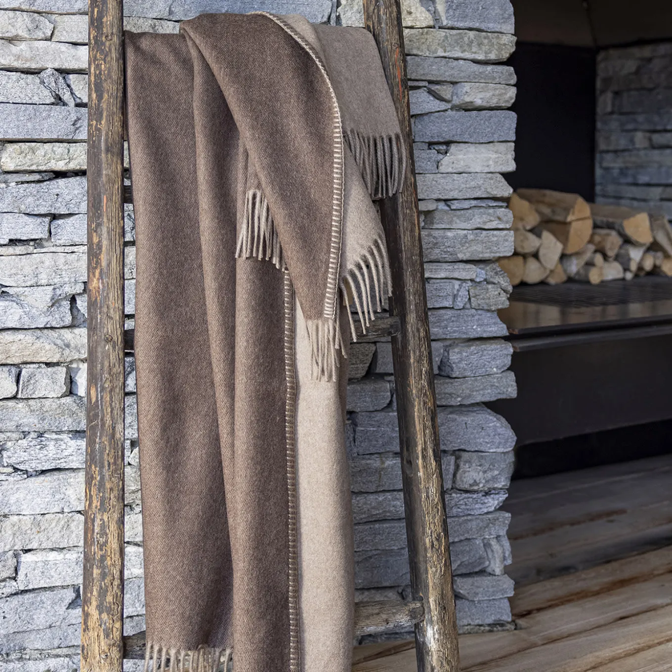 Melrose Coperta piccola con frange marrone chiaro