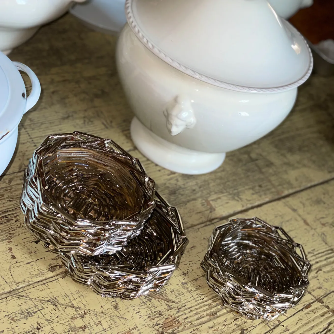 Mini cestino rotondo intrecciato in argento placcato
