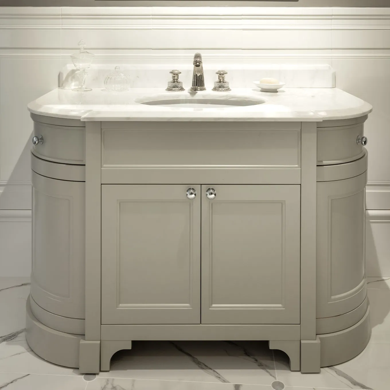 Mobile Portalavabo Season in Marmo Bianco di Carrara e Base Warm Gray