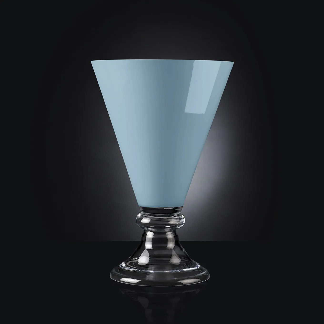 Nuovo romantico vaso blu