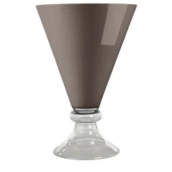 Nuovo vaso grigio romantico
