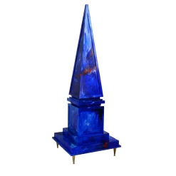 Obelisco scultura in cobalto