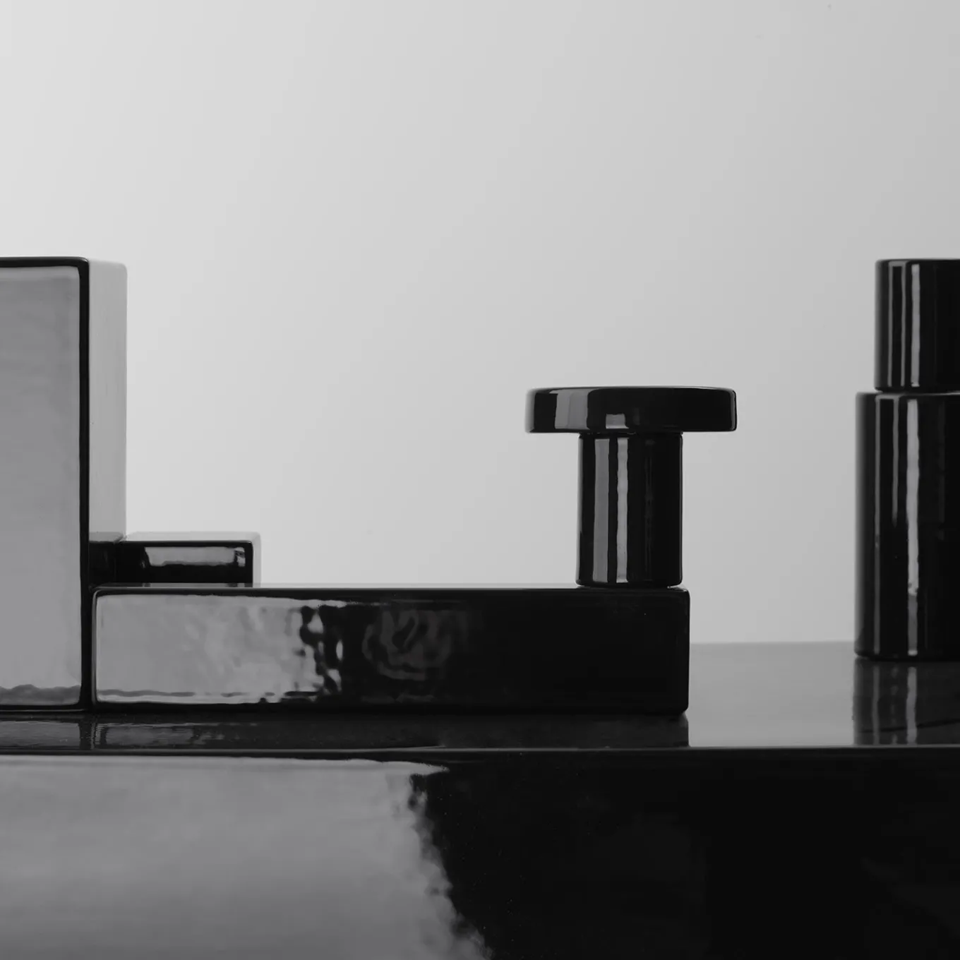 Paesaggi Scultura rettangolare nera di Nathalie Du Pasquier