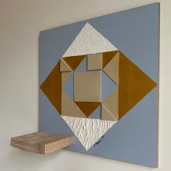 Pannello decorativo e mensola Ziggurat di Mascia Meccani