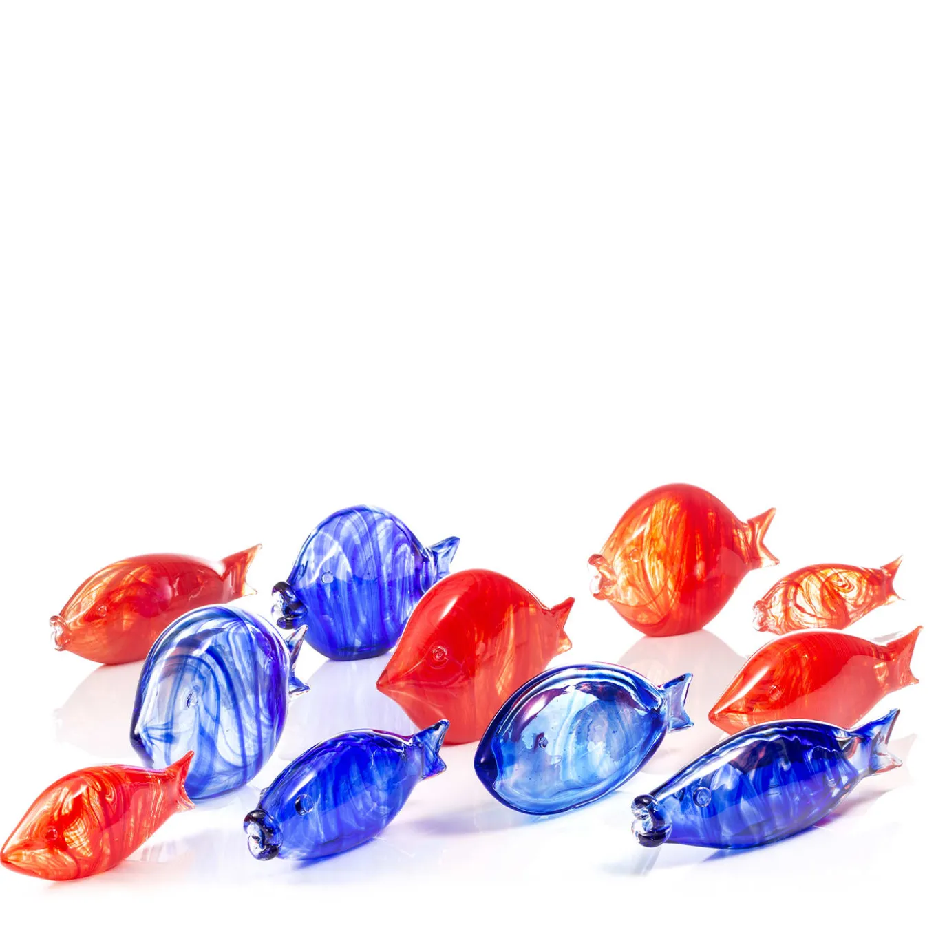 Pesce stilizzato in vetro di Murano blu medio