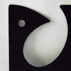 Pirikitta Un piccolo specchio di metallo