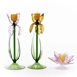 Portacandele in Vetro Rosa Lotus di Summerill & Bishop