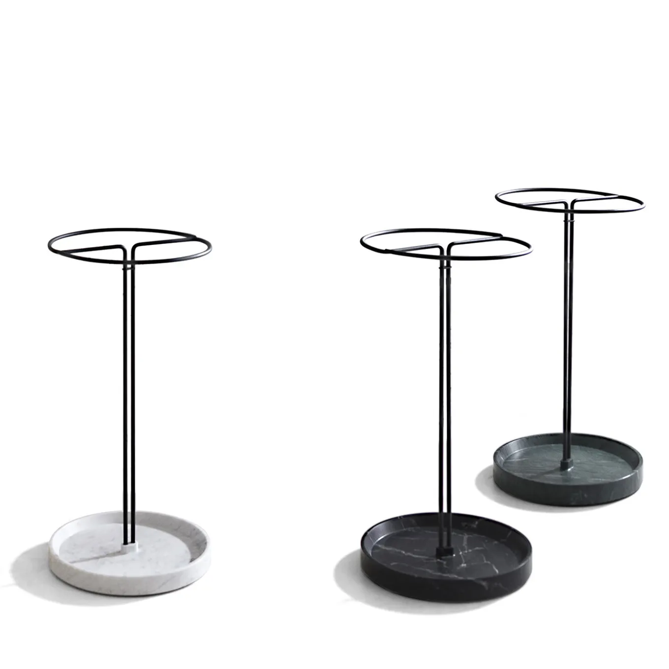 Portaombrelli Pietra L07 in marmo Nero Marquinia di Piero Lissoni