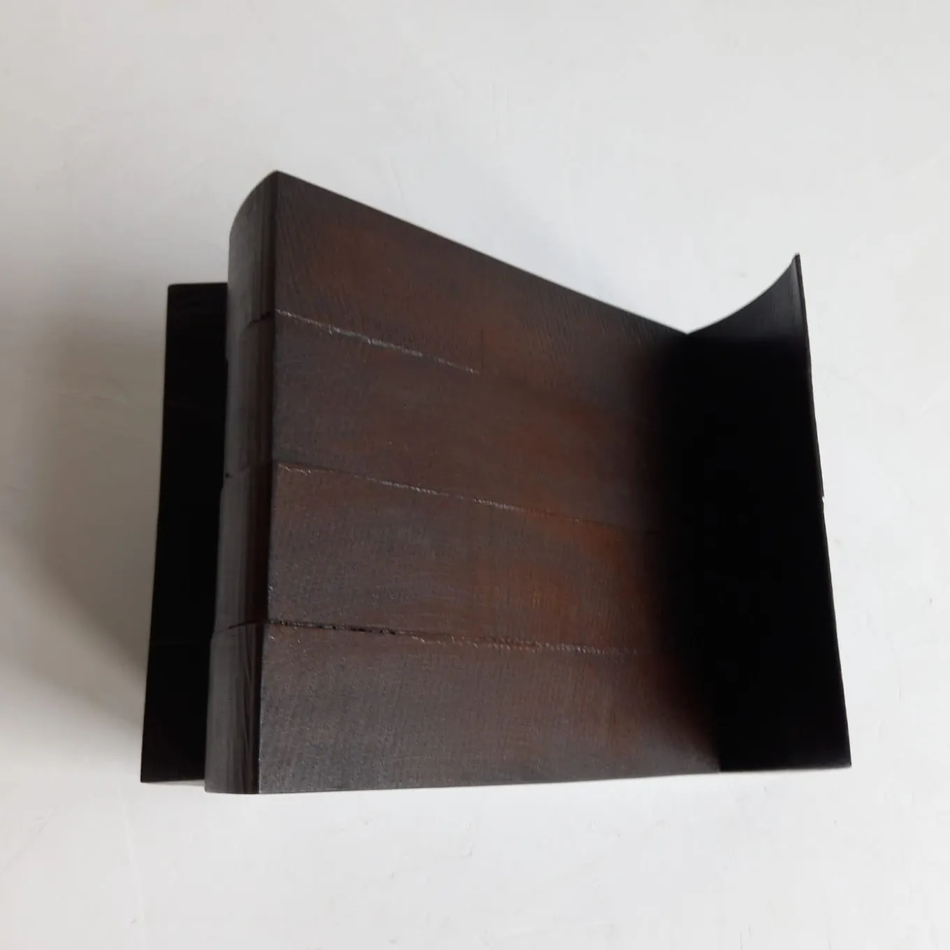 Portariviste in Legno Nero di Pietro Meccani