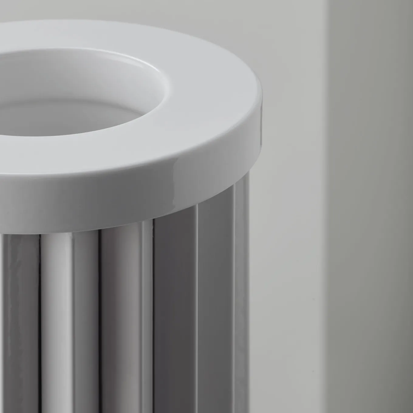 Rombini A Vaso Bianco di Ronan e Erwan Bouroullec