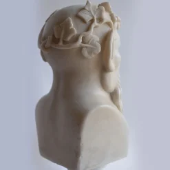 Satiro con uva scultura in marmo di Carrara