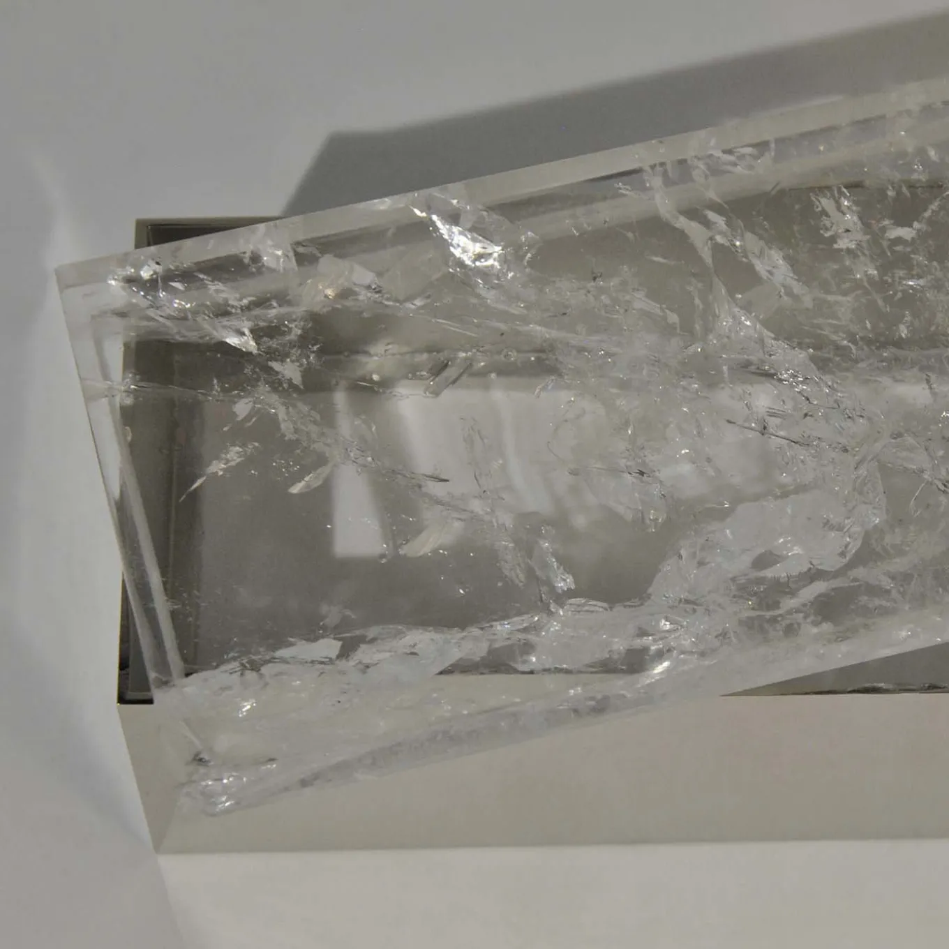Scatola in ottone di quarzo ialino