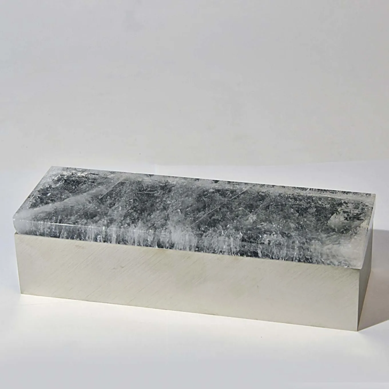 Scatola in ottone di quarzo verde scuro