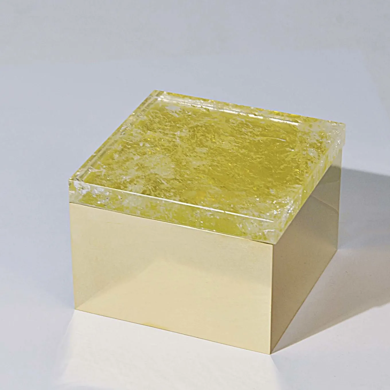 Scatola in ottone di quarzo giallo